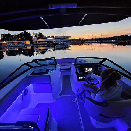 Lägenhet Marina Waterfront - Widok Na Jeziorak