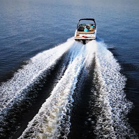 Marina Waterfront - Widok Na Jeziorak Ilawa